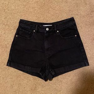 Black Mom Shorts